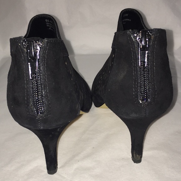 Bella Vita Black suede leather stiletto heel back zip pointed ankle boot 8 W - Picture 10 of 16